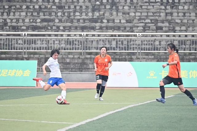 总比分7:0!西南医科大学问鼎四川省第五届“贡嘎杯”高校足球女子校园组冠军(图3) 3.jpg