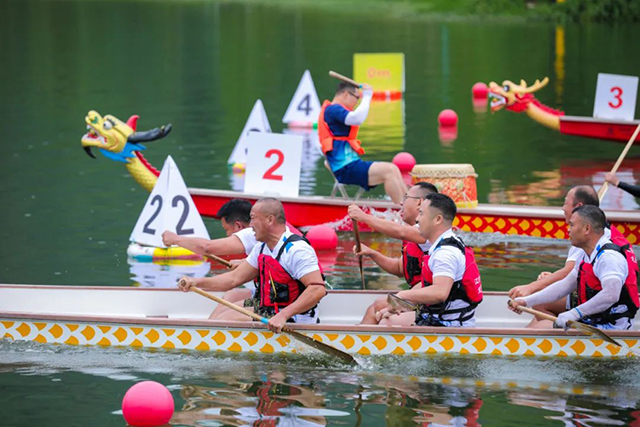 直击!宜宾这场龙舟赛好闹热!(图5) 5.jpg