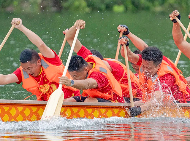 直击!宜宾这场龙舟赛好闹热!(图9) 9.jpg