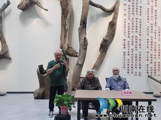 丹青映初心 美育润桃李┃陆贤能在合江中学深情讲述艺术人生与桑梓情怀