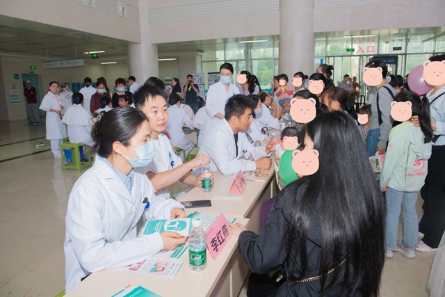 “呵护童心,与爱童行”——西南医大附院儿童节主题活动温情落幕(图9) 9.jpg