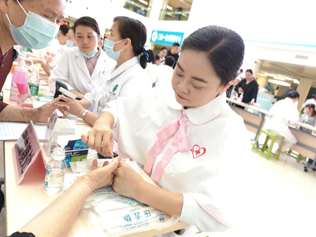 “呵护童心,与爱童行”——西南医大附院儿童节主题活动温情落幕(图12) 12.jpg