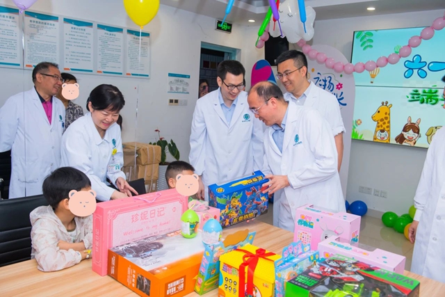 “呵护童心,与爱童行”——西南医大附院儿童节主题活动温情落幕(图2) 2.jpg