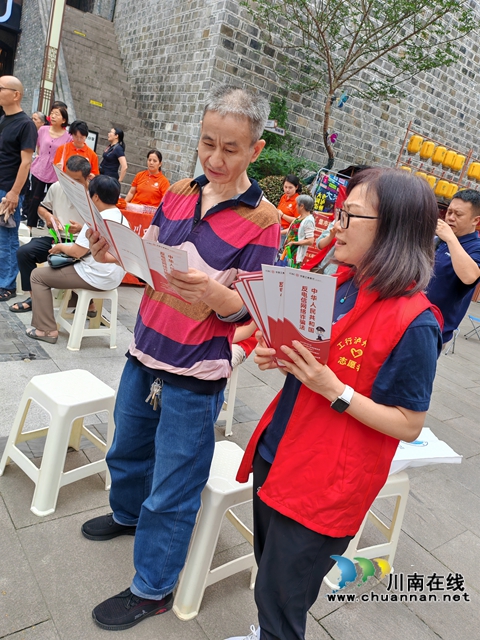 工行泸州分行:端午志愿行,情暖双节间(图4) 2.jpg