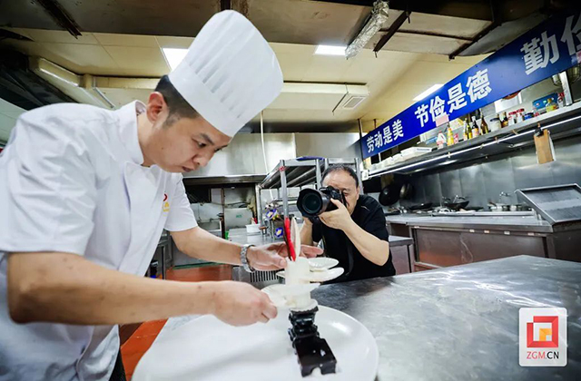 舌尖上的自贡,都藏在这本书里→(图4) 4.jpg