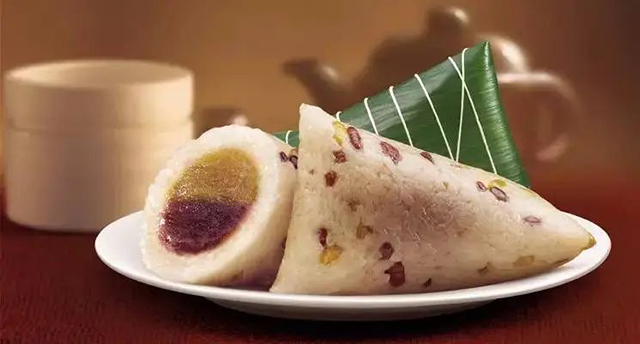 【围观】泸州嬢嬢一口气炫三个粽子，突然剧痛送医