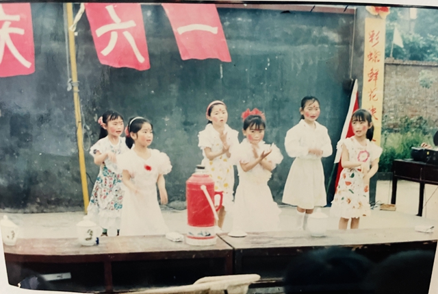 回忆杀!80、90后,还记得你的儿童节是啥样的吗?(图9) 9.jpg