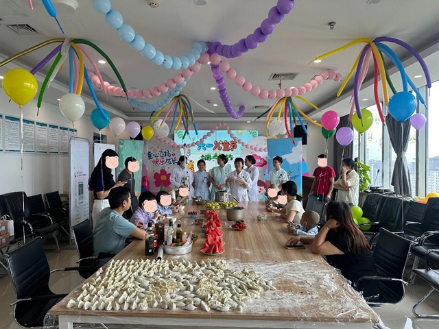 童心筑港湾,医爱化星光|西南医大附院儿童医学中心“六一”活动周守护生命星光(图2) 2.jpg