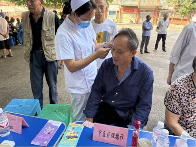 合江县中医医院医共体开展2025年“百市千县”中医药文化惠民义诊活动(图6) 6.jpg