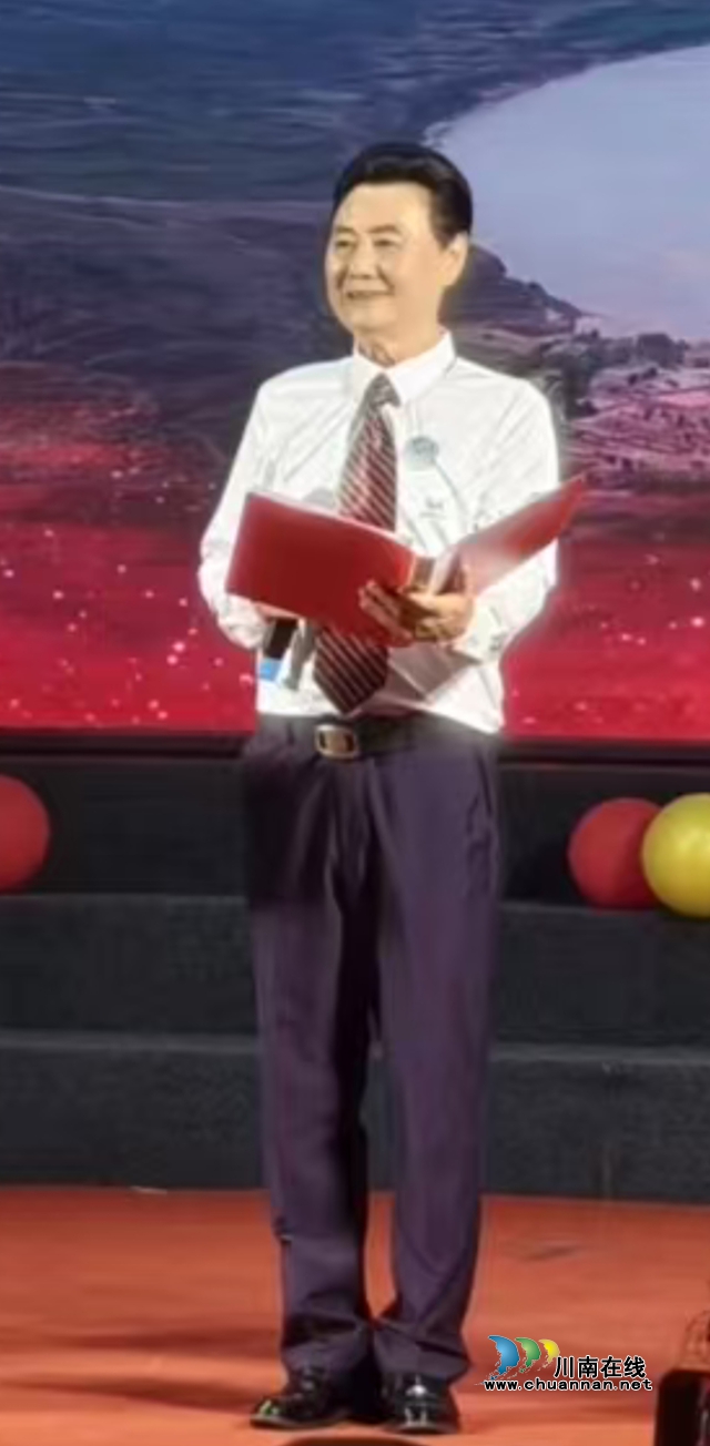 川江潮起处,诗韵咏双城|第三届宜泸两市朗诵艺术联谊会暨酒城之声朗诵艺术团两周年庆典举行(图7) 13.jpg