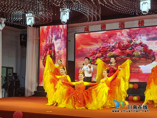 川江潮起处,诗韵咏双城|第三届宜泸两市朗诵艺术联谊会暨酒城之声朗诵艺术团两周年庆典举行(图6) 12.jpg