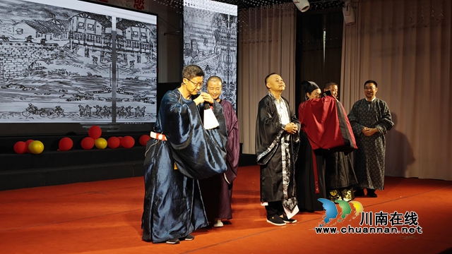 川江潮起处,诗韵咏双城|第三届宜泸两市朗诵艺术联谊会暨酒城之声朗诵艺术团两周年庆典举行(图22) 16.jpg