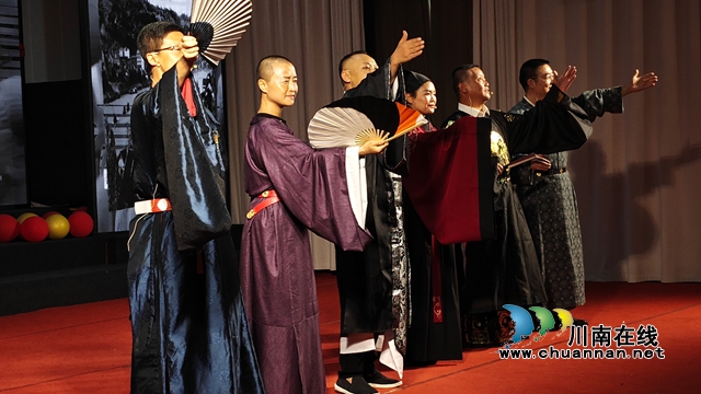 川江潮起处,诗韵咏双城|第三届宜泸两市朗诵艺术联谊会暨酒城之声朗诵艺术团两周年庆典举行(图23) 17.jpg