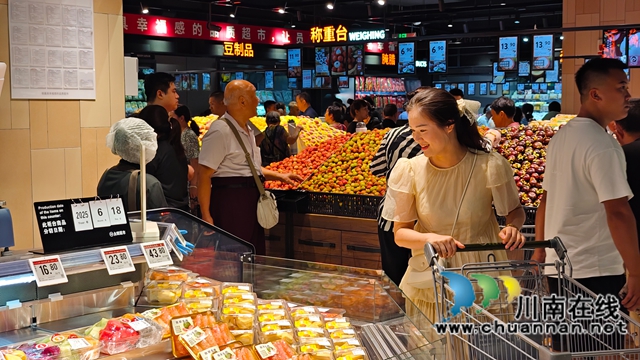 胖东来模式泸州再绽放!永辉超市万象汇调改店焕新开业(图10) 960cc0250e946e65d67b2fd1fb87306.jpg