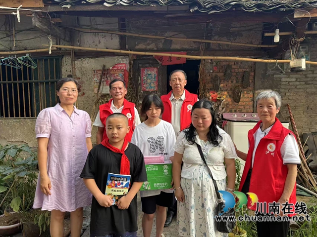 心系下一代  情暖千万家｜泸县：刘春莲用心用情托起明天的太阳