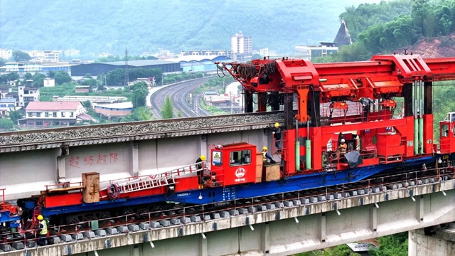 预计年底通车!泸州这条铁路正式命名:隆泸叙铁路(图1) 1.jpg