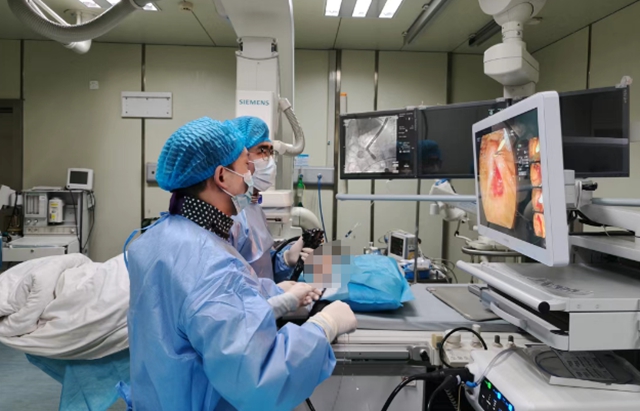 【扩散】泸州嬢嬢每5年做1次结石手术，这次不开刀就把结石取了……