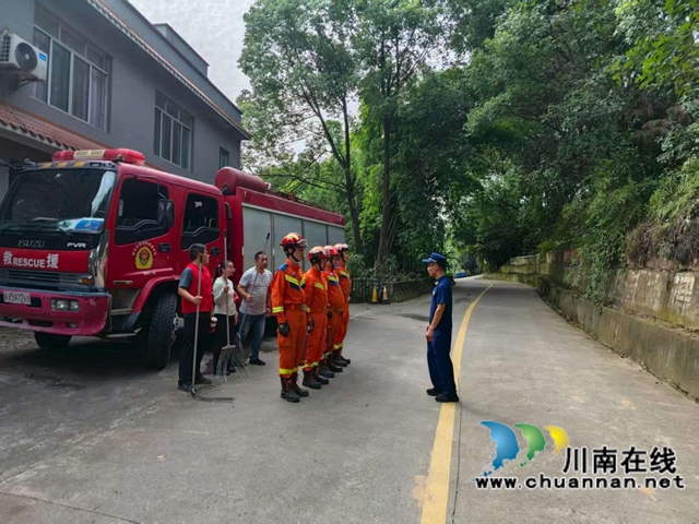 龙马潭区鱼塘街道：开展高温“带装巡护”，筑牢森林防火安全屏障