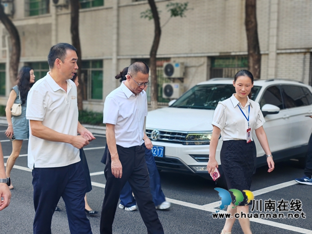 龙马潭区小市街道杜家街社区:人大代表高温走访听民声,精准施策保用电安全(图2) IMG_20250717_090437.jpg