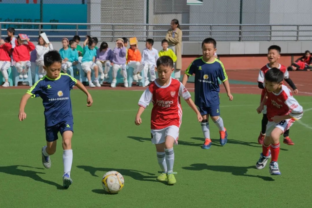 祝贺!梓小女足乙组勇夺桂冠(图5) 6405.jpg