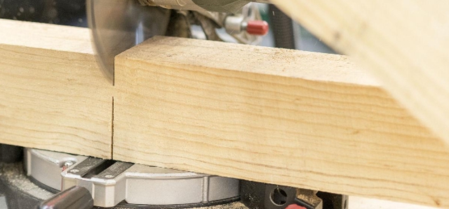 小伙5根手指全部被切断……