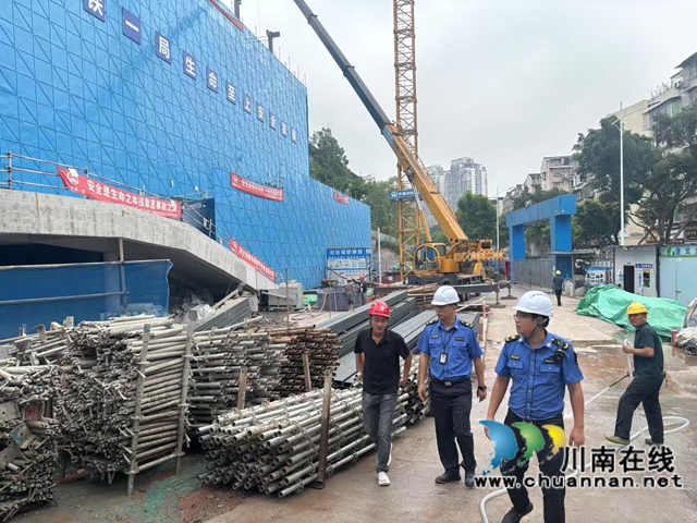 龙马潭区综合行政执法局：开展在建工地巡查，守护城市环境