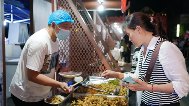 活力纳溪 | 永宁街道:夜经济点燃活力 微改造唤醒乡愁(图1) 永1.jpg