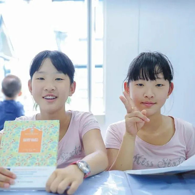 用爱心浇灌的两对连体“姐妹花”,长大后选择“医”路追随~(图10) 10.jpg