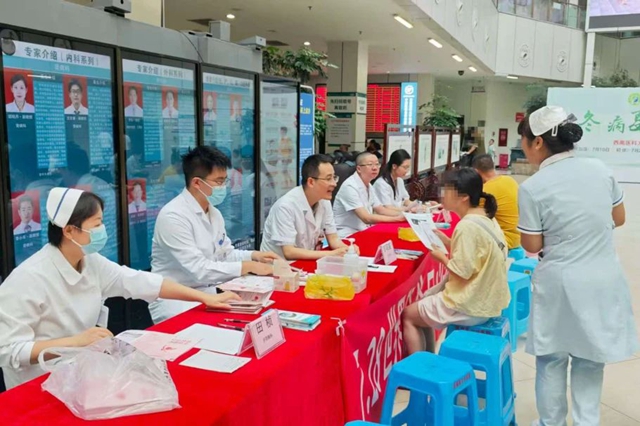 【关注】肝炎到肝癌只需三步……这些信号千万别忽视(图3) 3.jpg