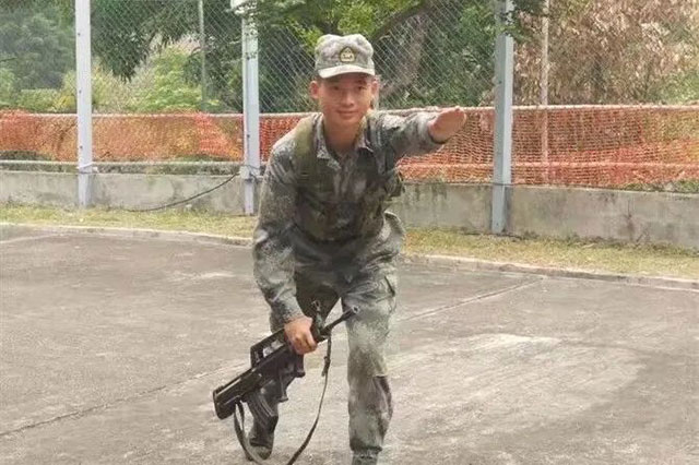 八一建军节丨龙马潭区法院里,一场“戎光”与“初心”的对话(图4) 10011.jpg