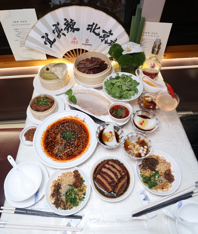 “资格得很!”宜宾美食坐上北京巴士!外籍嘉宾赞!赞!赞!(图11) 64003.jpg