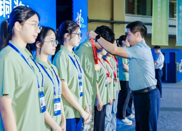 2025年世界职业院校技能大赛总决赛争夺赛纺织服装赛道(中职组)在泸州圆满落幕(图6) 6.png