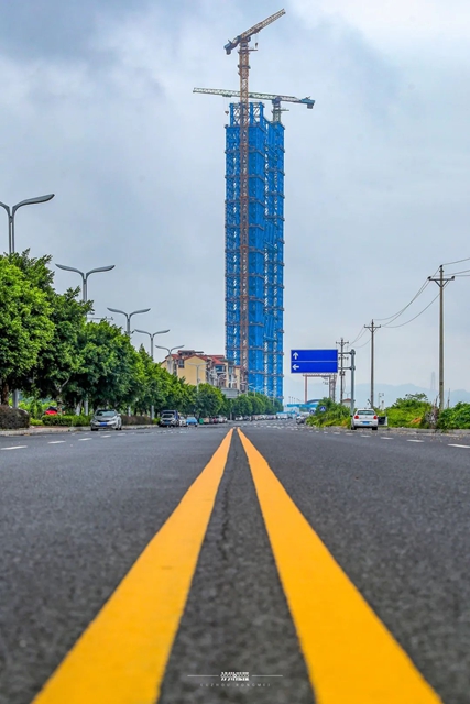 扣塔安装进入收尾阶段!泸州长江五桥建设新进展→(图5) 5.jpg