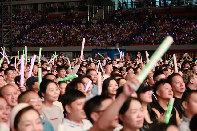 【多图直击】每一帧都是回忆!时光Classic演唱会·泸州站完美落幕!(图19) 10021.jpg