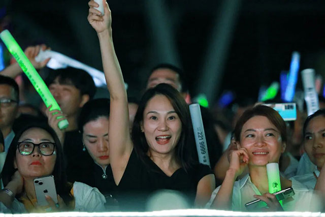 【多图直击】每一帧都是回忆!时光Classic演唱会·泸州站完美落幕!(图27) 10029.jpg