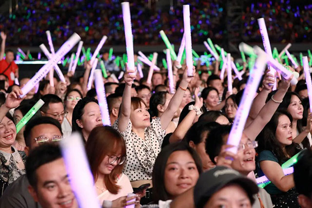 【多图直击】每一帧都是回忆!时光Classic演唱会·泸州站完美落幕!(图26) 10028.jpg