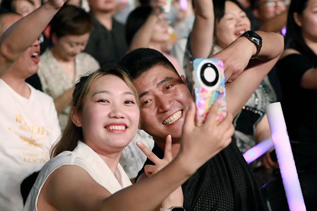 【多图直击】每一帧都是回忆!时光Classic演唱会·泸州站完美落幕!(图5) 10007.jpg