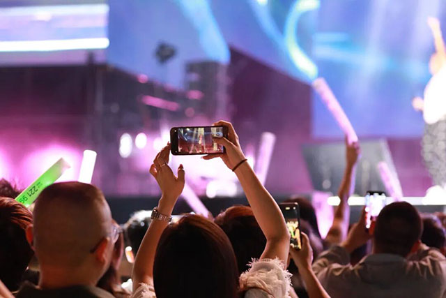 【多图直击】每一帧都是回忆!时光Classic演唱会·泸州站完美落幕!(图4) 10006.jpg