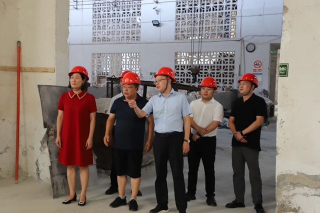 泸县县委副书记、县长张程率队到天兴镇调研当前重点工作(图3) 张3.jpg