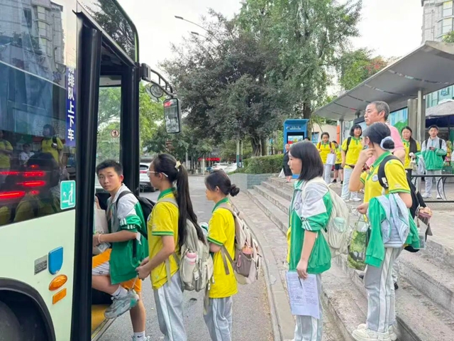 【开学出行坐公交】泸州：从家门口到校门口，最全公交出行指南一键get！