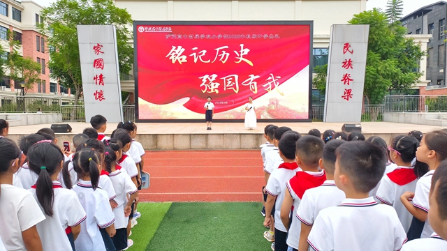 开学第一天!泸州校园元气满满!(图4) 4.jpg