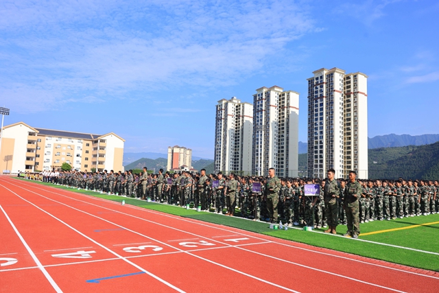 开学第一天!泸州校园元气满满!(图11) 11.jpg