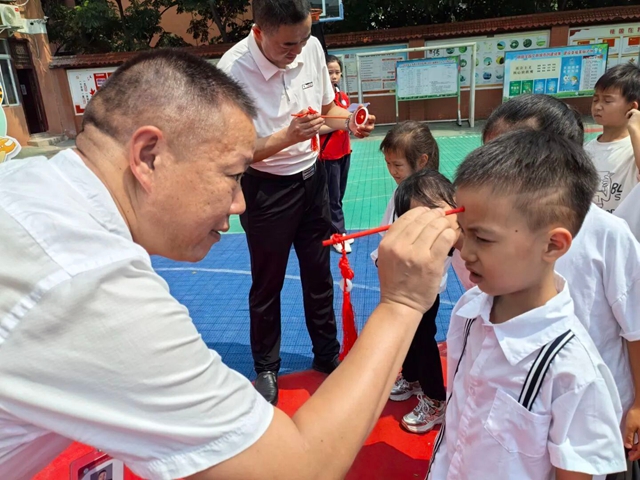 开学第一天!泸州校园元气满满!(图37) 37.jpg