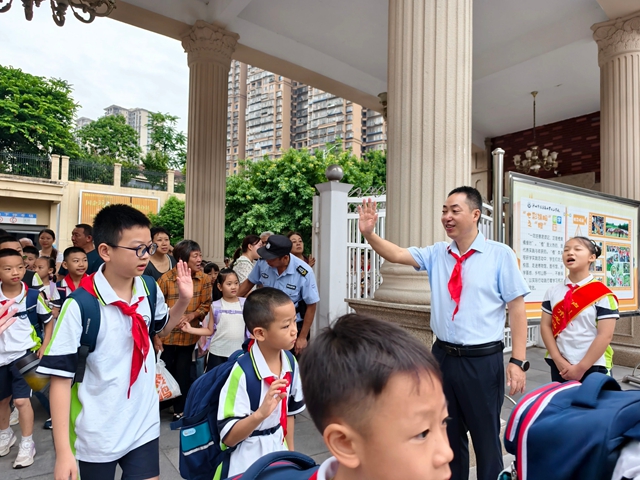 开学第一天!泸州校园元气满满!(图46) 46.jpg