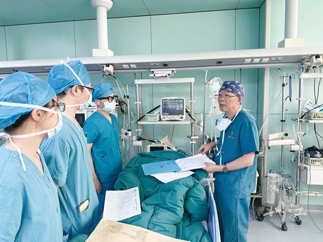 泸州医生将赴京观礼阅兵式，原因是→