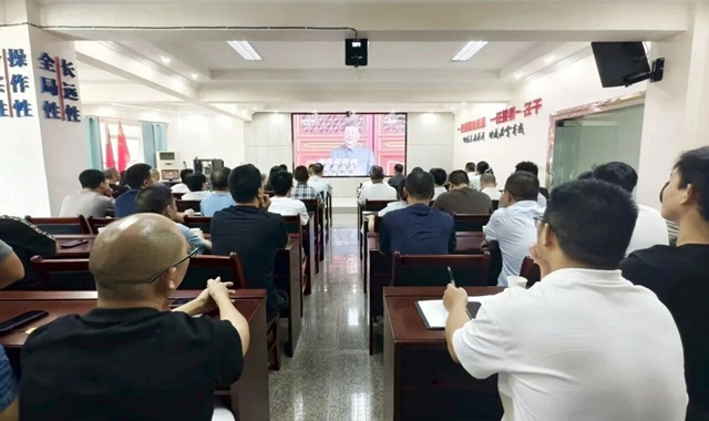 泸州市自然资源和规划系统组织集中观看纪念中国人民抗日战争暨世界反法西斯战争胜利80周年大会直播(图3) 3.jpg