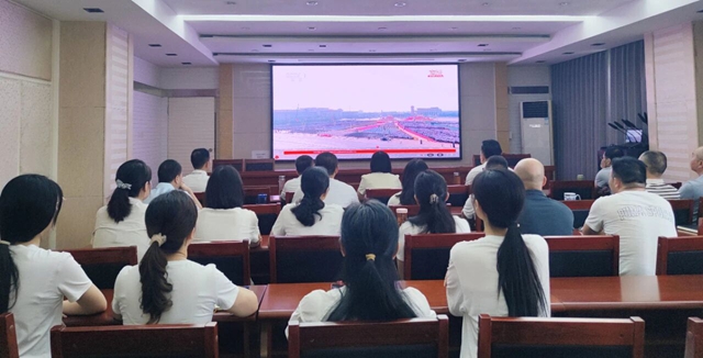 泸州市自然资源和规划系统组织集中观看纪念中国人民抗日战争暨世界反法西斯战争胜利80周年大会直播(图9) 9.jpg