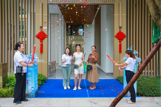 圆满交付,幸福启航 | 遂宁金融商业中心荷韵一区盛大交付(图8) 8.jpg