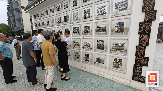 刻刀下的“文明积分”：自贡这个村用版画“画”出和美乡村新图景