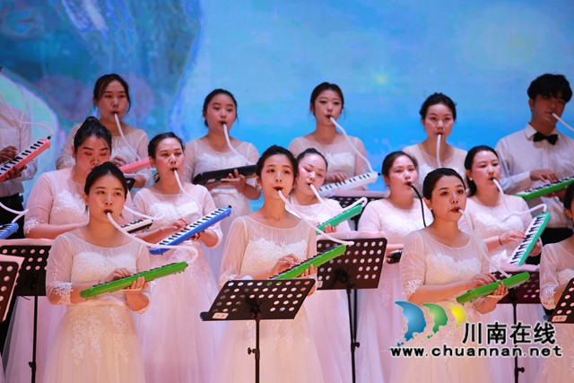 纳溪：讲述育人故事 奏响教育新乐章